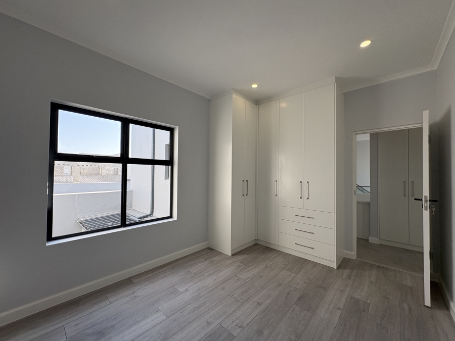 4 Bedroom Property for Sale in Sandown Western Cape
